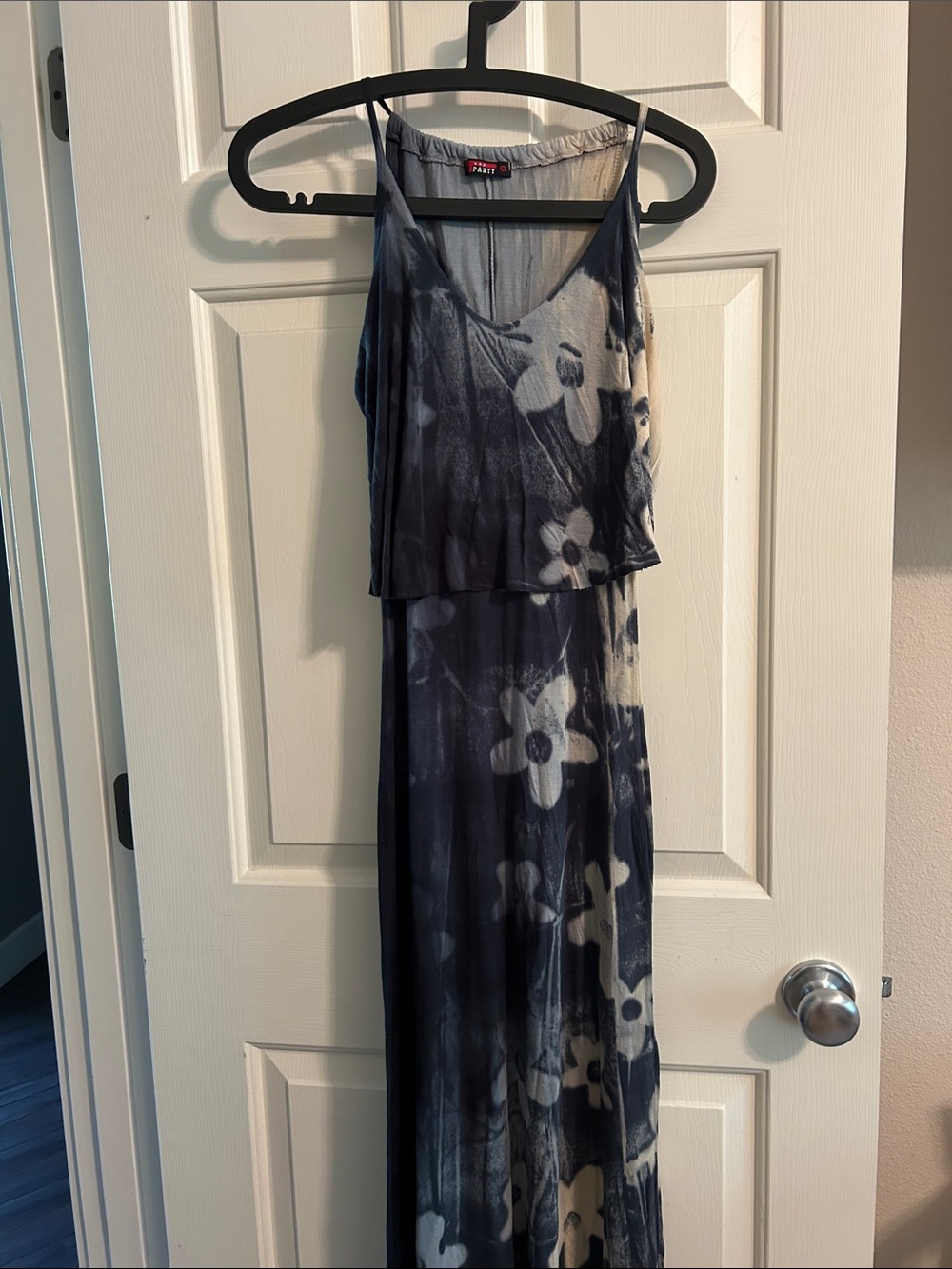 Floral Maxi Dress black/tan- small